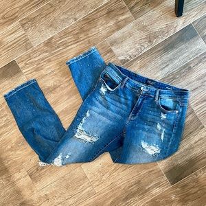 Judy Blue distressed boyfriend jeans